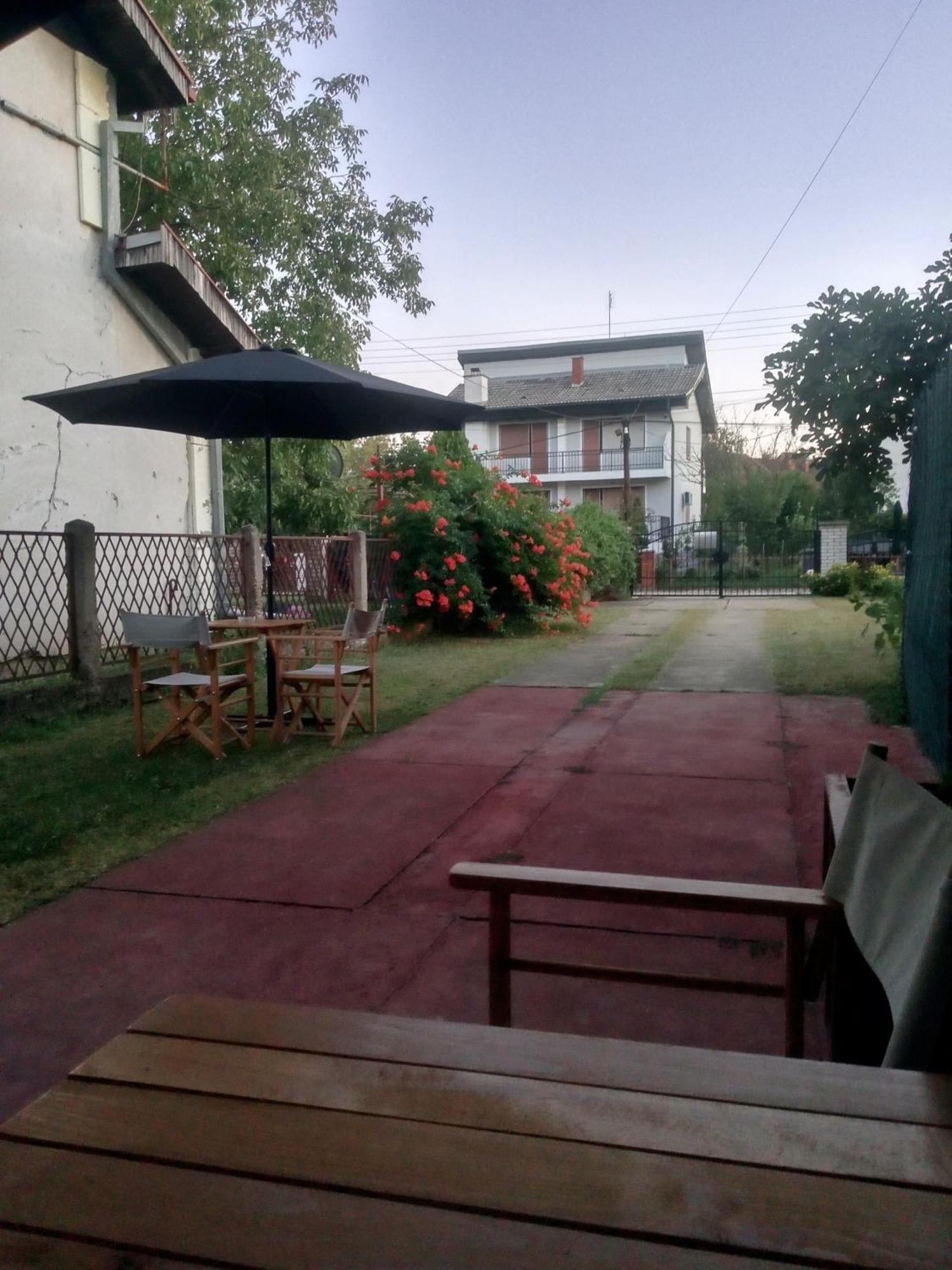 Lena! Apartman Kladovo Kültér fotó